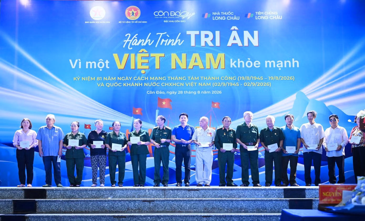 Long Châu đến Côn Đảo: Nối mạch tri ân, chăm sóc sức khỏe nơi đảo xa ảnh 2