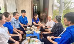 Đoàn viên, thanh niên toàn tỉnh Bắc Ninh đã tổ chức 300 "Bữa cơm tri ân" tại các gia đình Mẹ Việt Nam anh hùng, vợ liệt sĩ, thân nhân người có công với cách mạng.