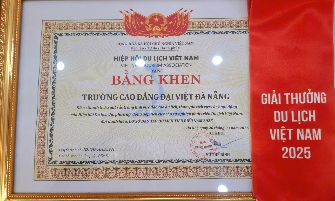 cao-dang-dai-viet-da-nang-2-2502-1250-951.jpg