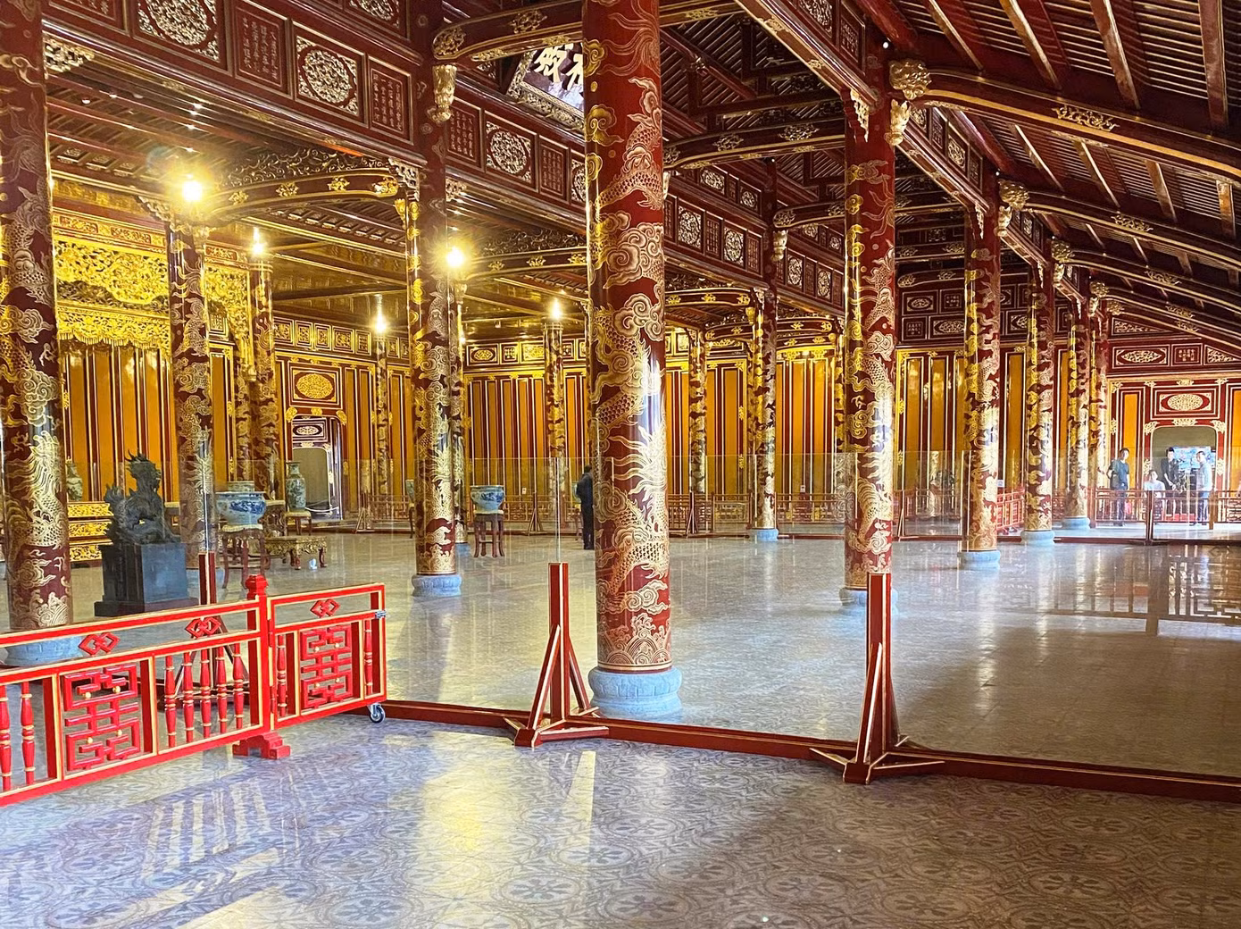 lap-kinh-cuong-luc-dien-thai-hoac.jpg