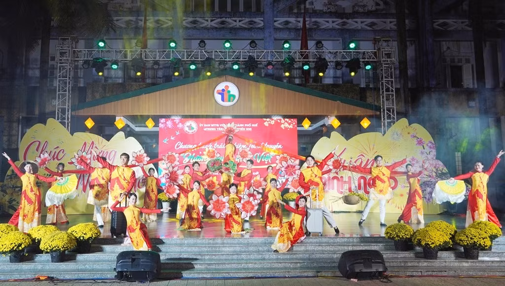 tet-yeu-thuong2.jpg