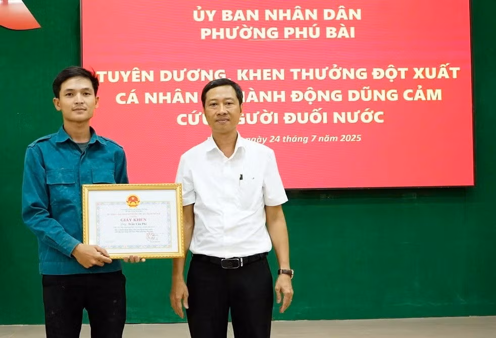trao-tang-hh-ttdc-2.jpg