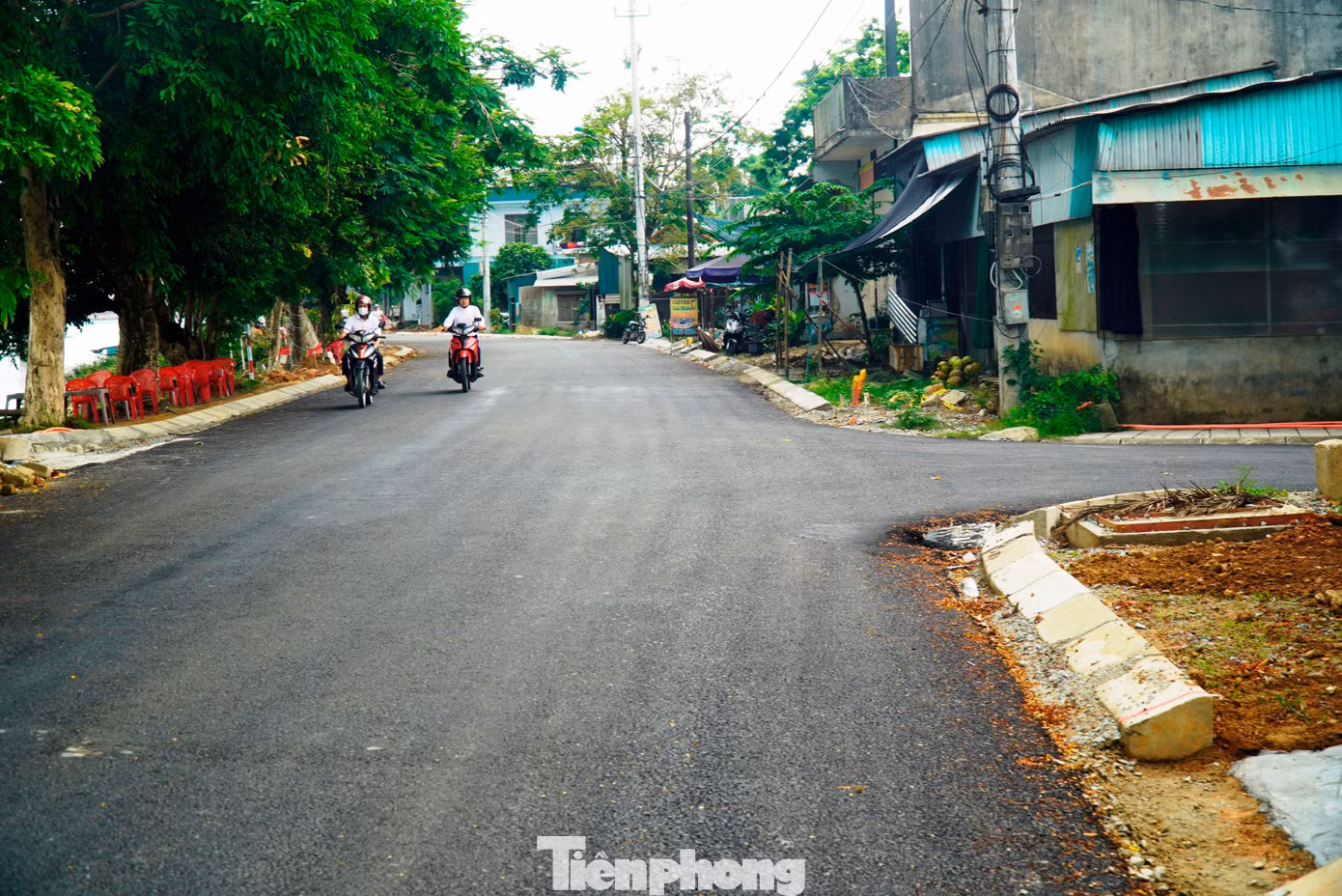 tp-c_3-duong-ven-song-bo.jpg