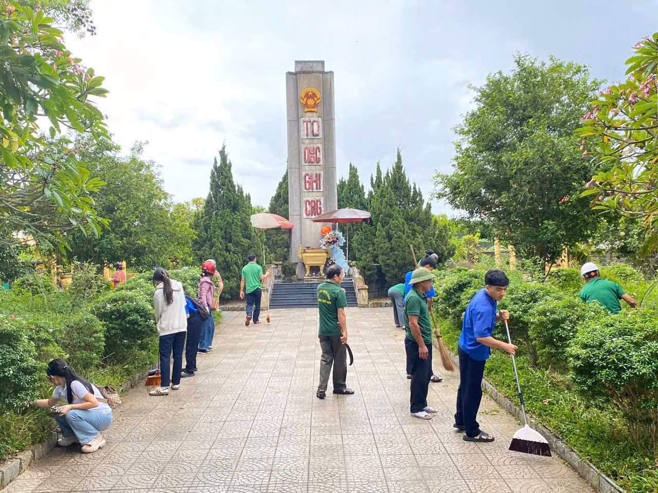 chu-nhat-xanh-hue-7-17.jpg