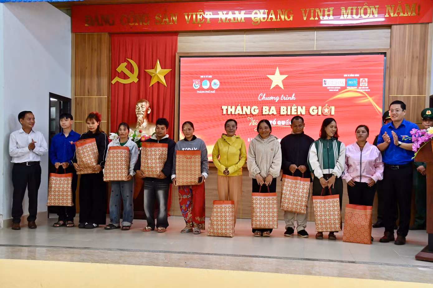 thang-3-bien-gioi-3.jpg