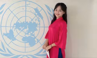 Lớn lên với ước mơ đứng dưới ánh đèn sân khấu, nữ sinh Học viện Ngoại giao quyết tâm theo đuổi đam mê