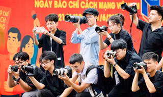 Sinh viên đầu tư thiết bị hàng trăm triệu đồng để theo đuổi ngành Báo chí, Truyền thông Đa phương tiện