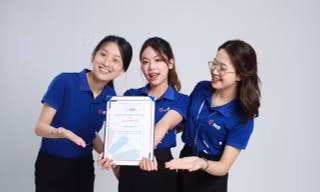 Minh Hằng vinh dự đạt được học bổng doanh nghiệp MB Chasing 2025 ở mức cao nhất và trở thành Đại sứ Thương hiệu MB Bank.