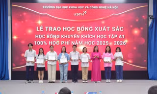 USTH trao học bổng 'Hạt giống Tài năng' cho thí sinh có thành tích xuất sắc trong kỳ xét tuyển đầu vào 