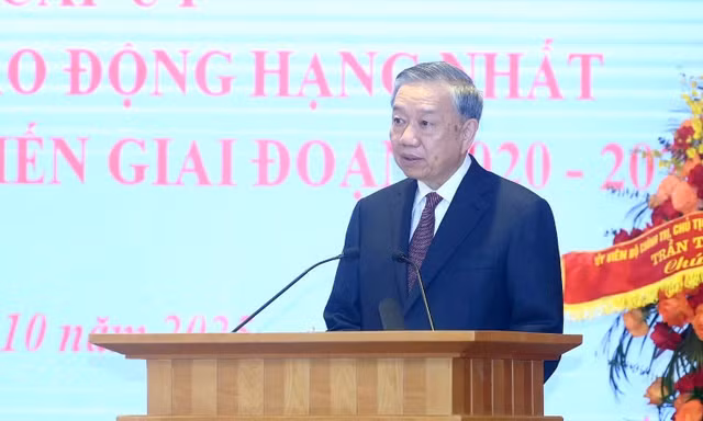Tổng Bí thư: Văn phòng Trung ương Đảng cần đóng vai trò 'nhạc trưởng'