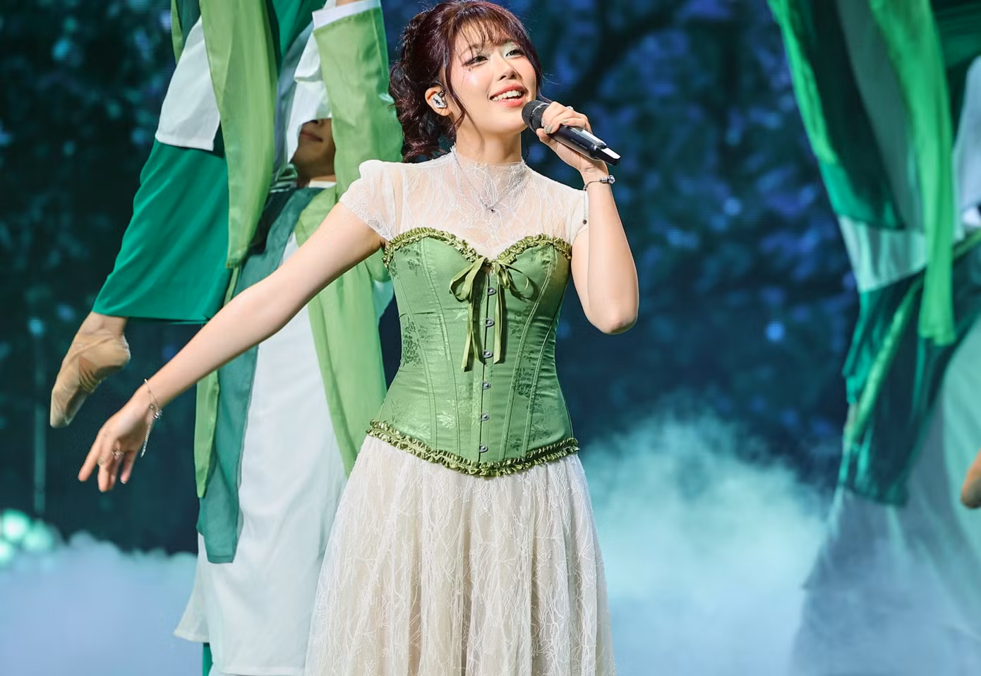 true-concert-tinh-dat-nha-hat-ho-guom-3-9825.jpg