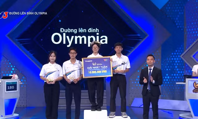 Nữ sinh THPT Vinschool lội ngược dòng ngoạn mục, thắng vòng thi Tuần Olympia 26