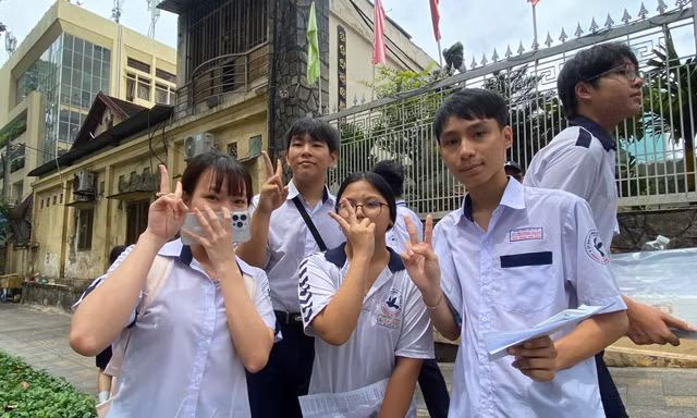 Điểm chuẩn tuyển sinh vào lớp 10 tại TP.HCM có khả năng biến động thế nào?