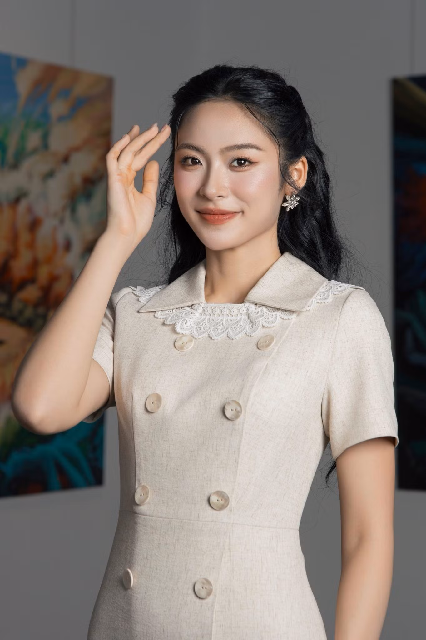 van-nhi.jpg