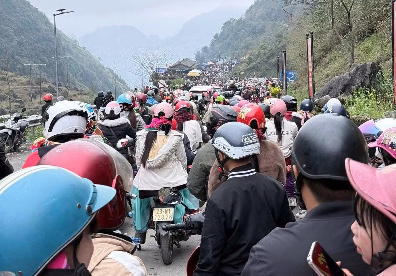 duong-len-tay-bac-vo-tran-dip-du-xuan-9.png