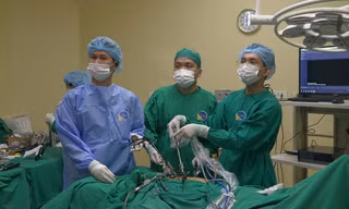 Chủ quan với biểu hiện đi cầu ra máu, bệnh nhân bị ung thư di căn