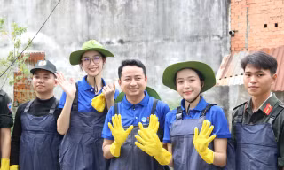 Bạn trẻ TP. HCM hưởng ứng chiến dịch 'Làm cho Thế giới sạch hơn năm 2025'