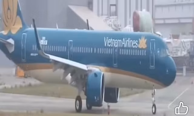 Thực hư chiếc máy bay A321 của Vietnam Airlines bị biến dạng 