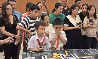 Học sinh Cần Thơ hào hứng thi khoa học, lập trình, robot