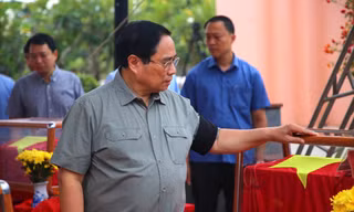 Thủ tướng Phạm Minh Chính dự lễ truy điệu, an táng hài cốt liệt sĩ tại An Giang