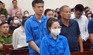 Trả hồ sơ, điều tra làm rõ hành vi 'nhận hối lộ' đối với cựu Chi cục trưởng Hải quan Cảng 2 - Hải Phòng 