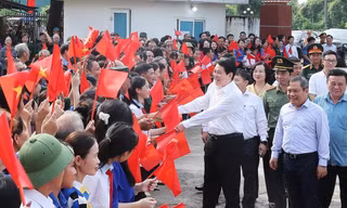 Chủ tịch nước Lương Cường dự sinh hoạt chi bộ và kiểm tra mô hình chính quyền 2 cấp tại Quảng Ninh 