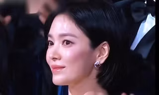 Bức ảnh khiến Song Hye Kyo vướng thị phi