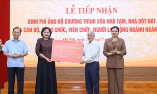 Ủng hộ 82 tỷ đồng hỗ trợ chương trình xóa nhà tạm, nhà dột nát