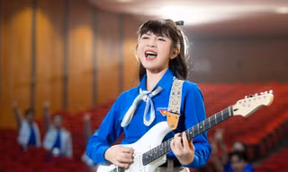 Ca sĩ Duyên Quỳnh ra mắt ca khúc chào mừng ngày thành lập Đoàn