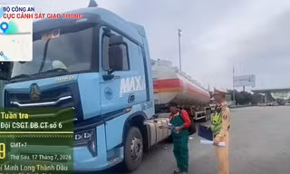 Bị tạm giữ giấy phép lái xe, tài xế vẫn điều khiển xe bồn chở xăng dầu trên cao tốc 