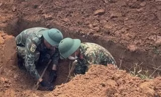 Phát hiện 10 hài cốt liệt sĩ cùng nhiều di vật ở Khe Sanh