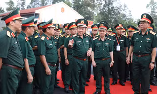 Thượng tướng Hoàng Xuân Chiến kiểm tra công tác chuẩn bị Giao lưu hữu nghị quốc phòng biên giới Việt Nam - Campuchia