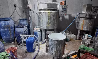 Đột kích 3 cơ sở sản xuất mỹ phẩm giả, thu giữ hàng nghìn sản phẩm mang thương hiệu nổi tiếng