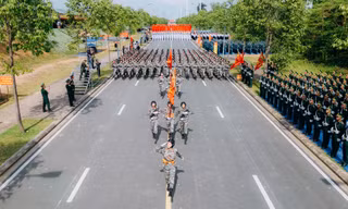 Thao luyện trong nắng lửa tại Khu công nghệ cao Hòa Lạc