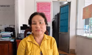 Bà P bán vàng lấy tiền cho con riêng, dựng hiện trường giả báo trộm để che giấu, bị phạt hành chính vì báo tin giả không đúng sự thật đến công an.