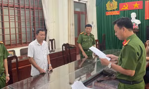 Giám đốc tự ý phân lô, xây nhà rồi lừa bán cho nhiều người