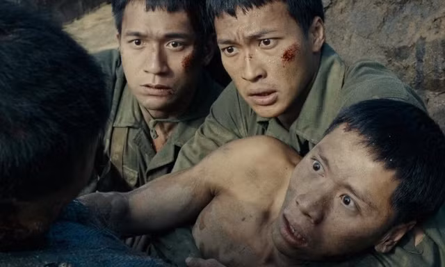Cả nước xem 'Mưa đỏ' 