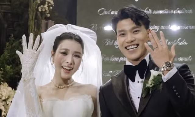 Đám cưới cầu thủ Văn Thanh, cô dâu công khai có con gái riêng