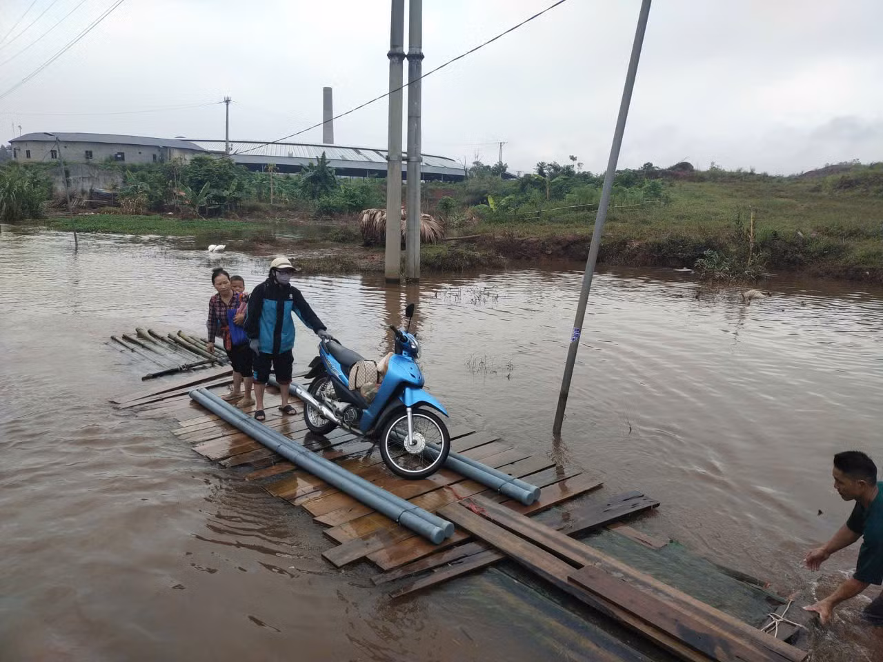 tantrinh2.jpg