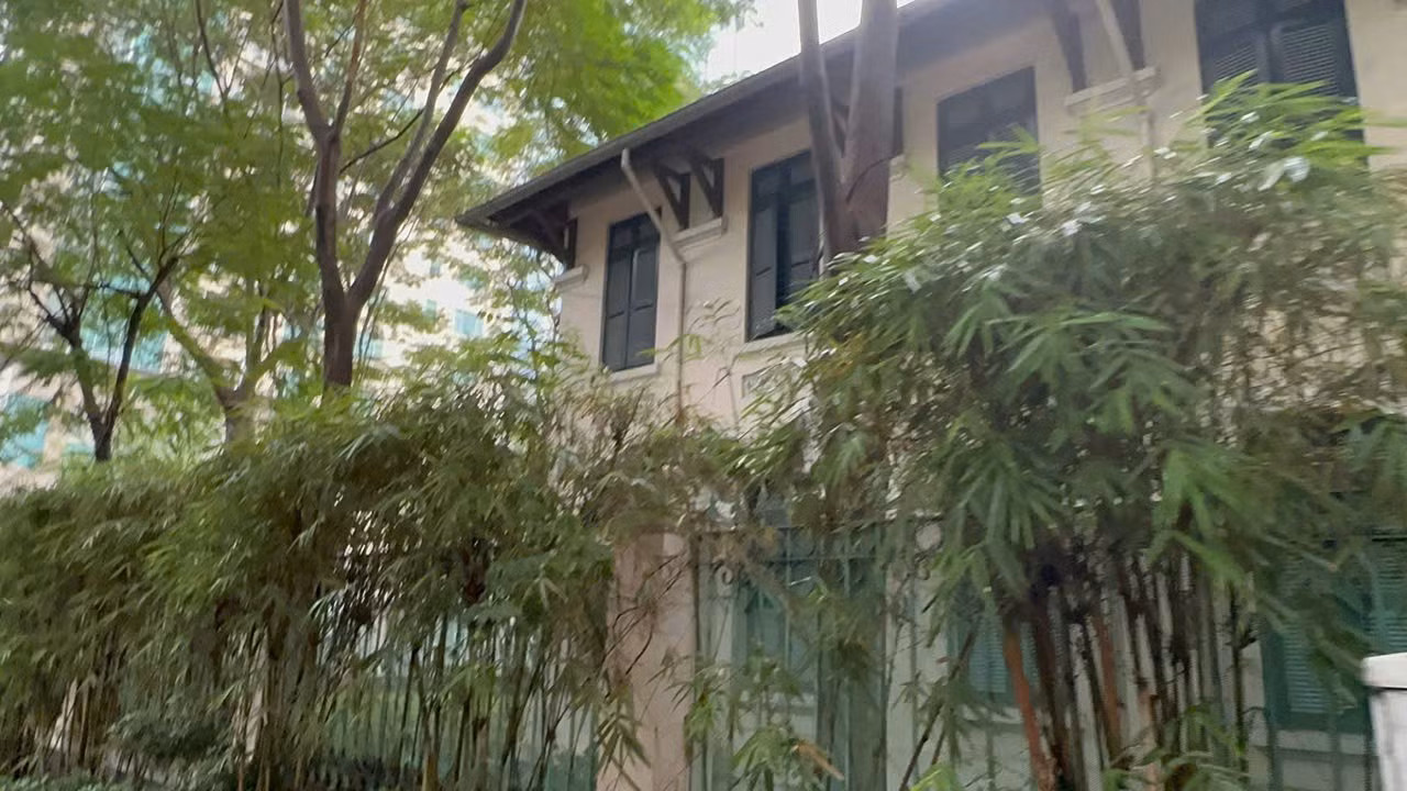 Sau đó, 4 hộ dân hoàn trả lại toàn bộ khoản tiền này cho bà Ánh và N.M.H., song bà Trương Ngọc Ánh chỉ chuyển về công ty và nhà đầu tư 3 tỷ đồng, còn lại 10 tỷ chiếm đoạt, sử dụng cá nhân và không hạch toán sổ sách.