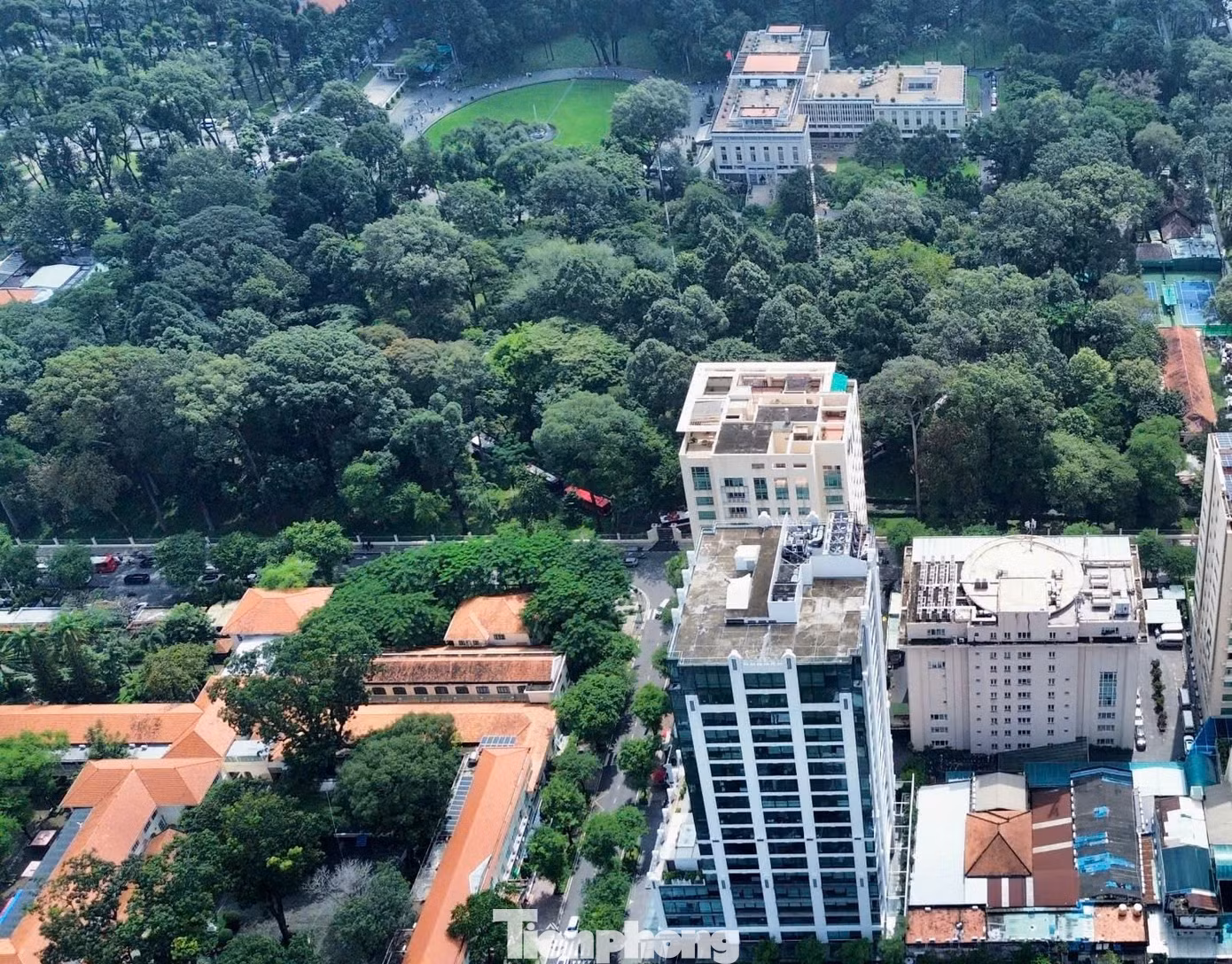 Hiện tại, giá đất trên trục đường Nguyễn Thị Minh Khai đang giao dịch lên đến 800 triệu đồng/m2.