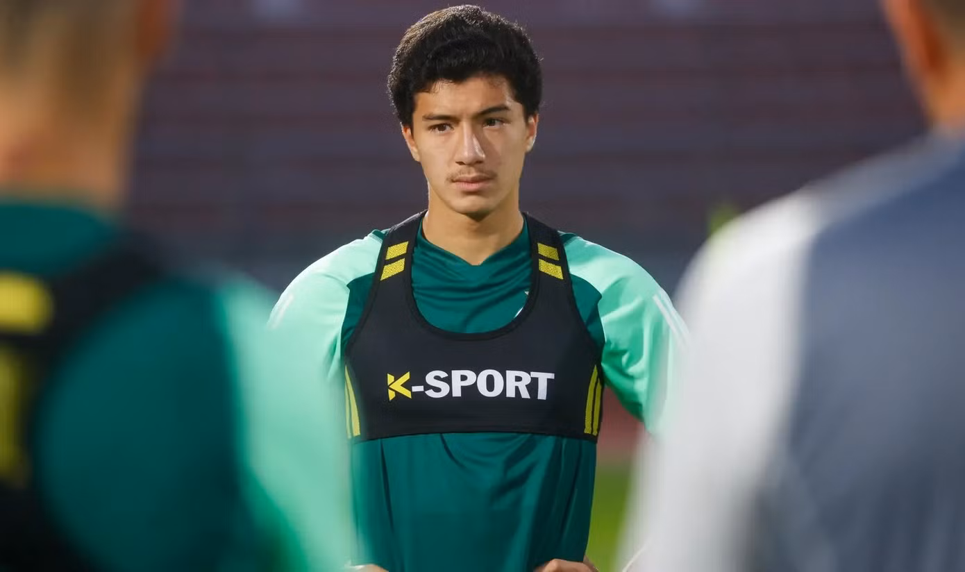 ibrahim-maza-at-his-first-training-session-with-algeria-1780553544567965999384.jpg
