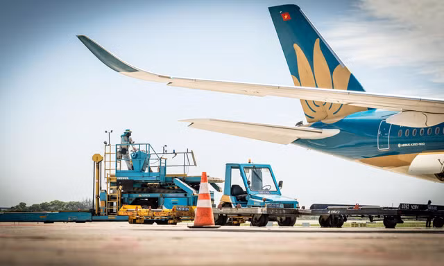 Sân bay Nội Bài 71 độ C