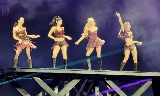 Bí quyết để có ‘view VIP’ của tôi tại concert BlackPink dù đứng xa