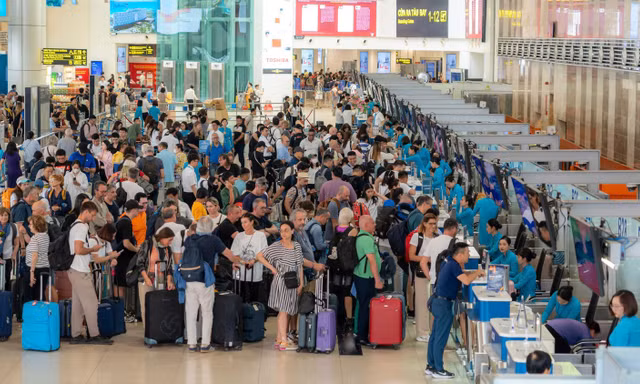 Siết quy trình kiểm tra hành lý xách tay tại sân bay