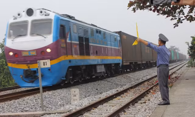 Chủ tịch tỉnh sắp được cấp phép lái tàu?