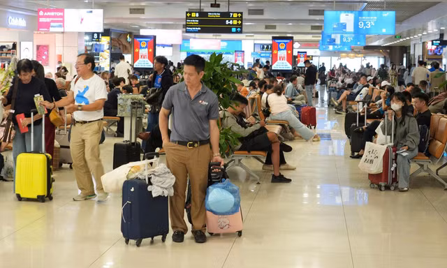 Hơn 113.000 khách qua sân bay Nội Bài hôm nay