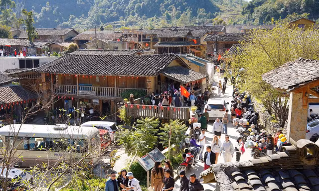 Nghỉ Tết Dương lịch 4 ngày: Khách vội đặt tour, phòng đã hết sạch