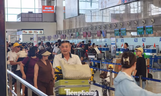 Hủy 56 chuyến bay dịp 30/4