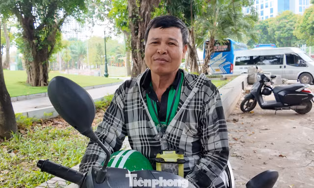 Tài xế Grab kêu gọi tắt app: Mỗi cuốc xe nhận được bao nhiêu?